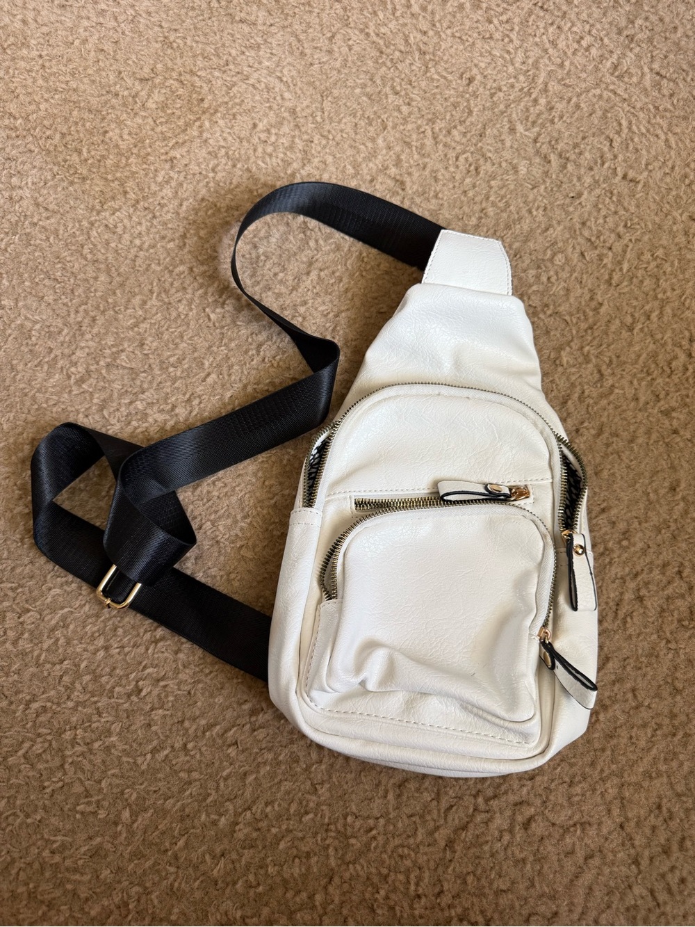 Source Unknown White Crossbody Sling Bag with Black Strap